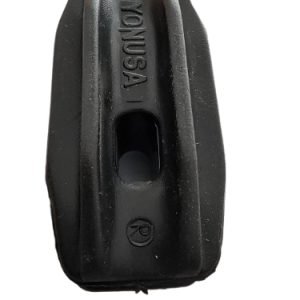 Aislador de Esquina Negro 100 Pzas